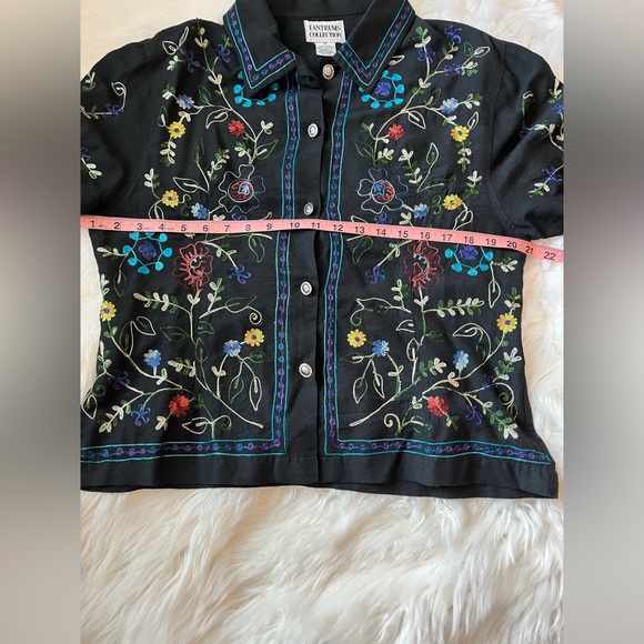 Tantrums Collections Light Weight Emroidered Floral Button Down Shirt/Jacket PS - Picture 2 of 11